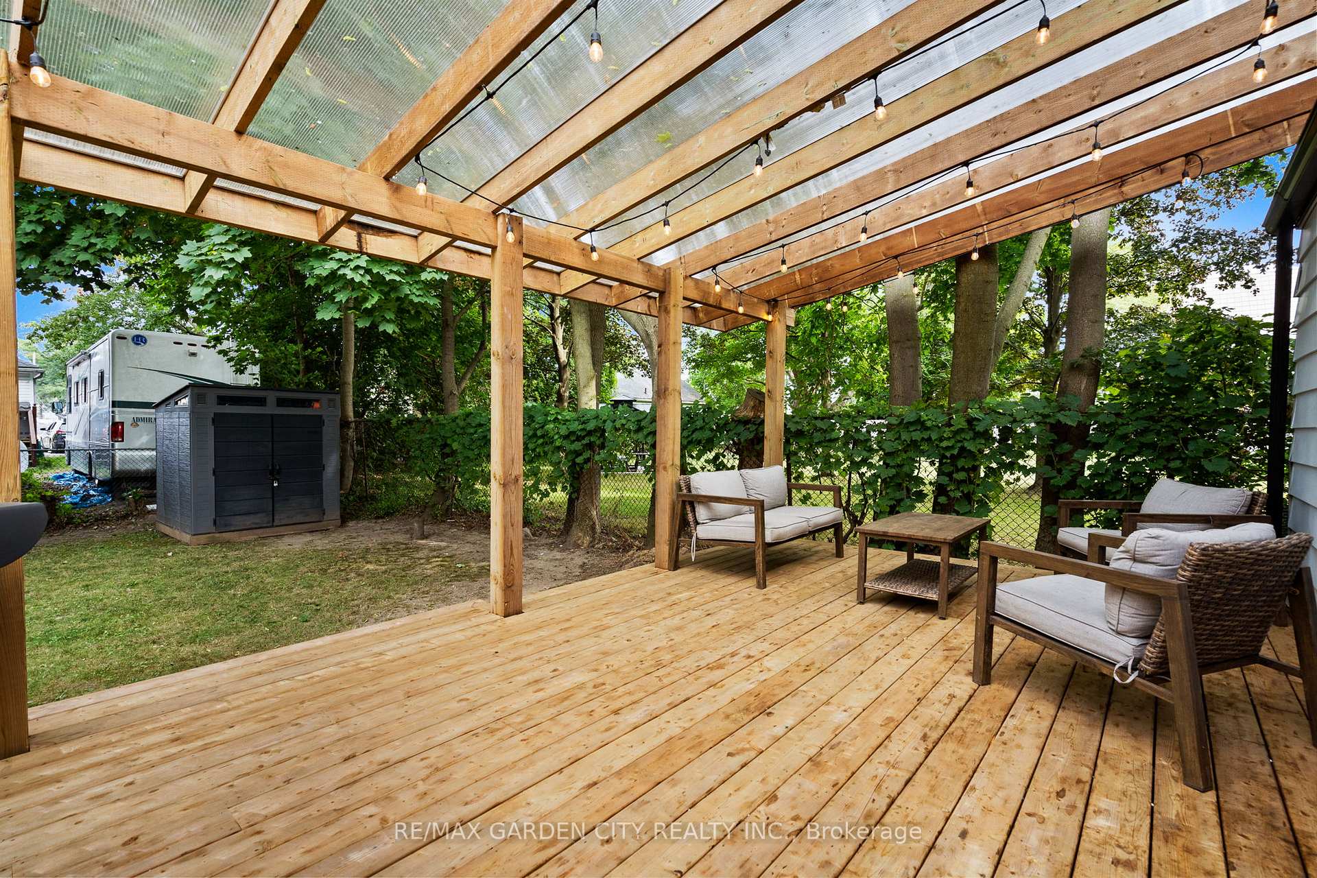Photo 31 of 10 Belfast Court, St. Catharines, Haig — HOMEH