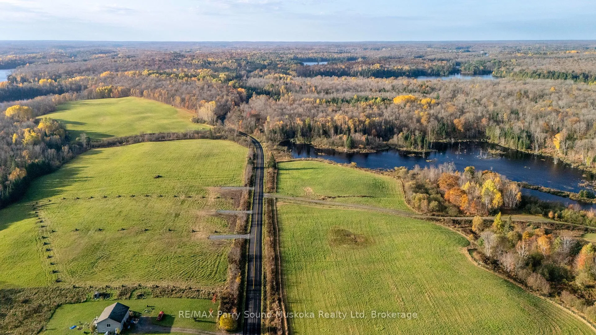Photo 7 of 271 Balsam Road, McKellar — HOMEH
