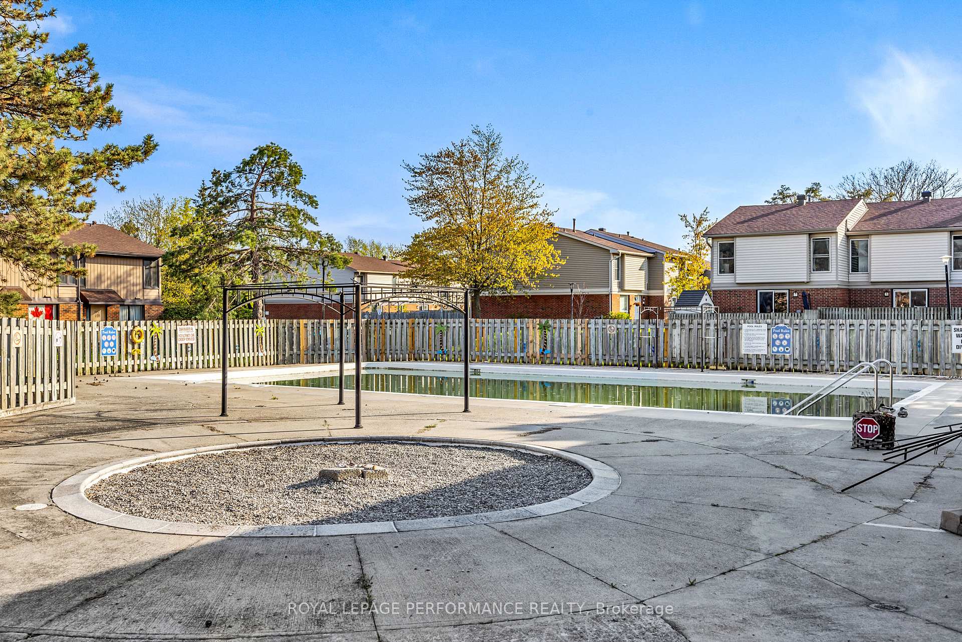Photo 33 of Unit 56, 820 Cahill Drive W, Ottawa, Hunt Club — HOMEH