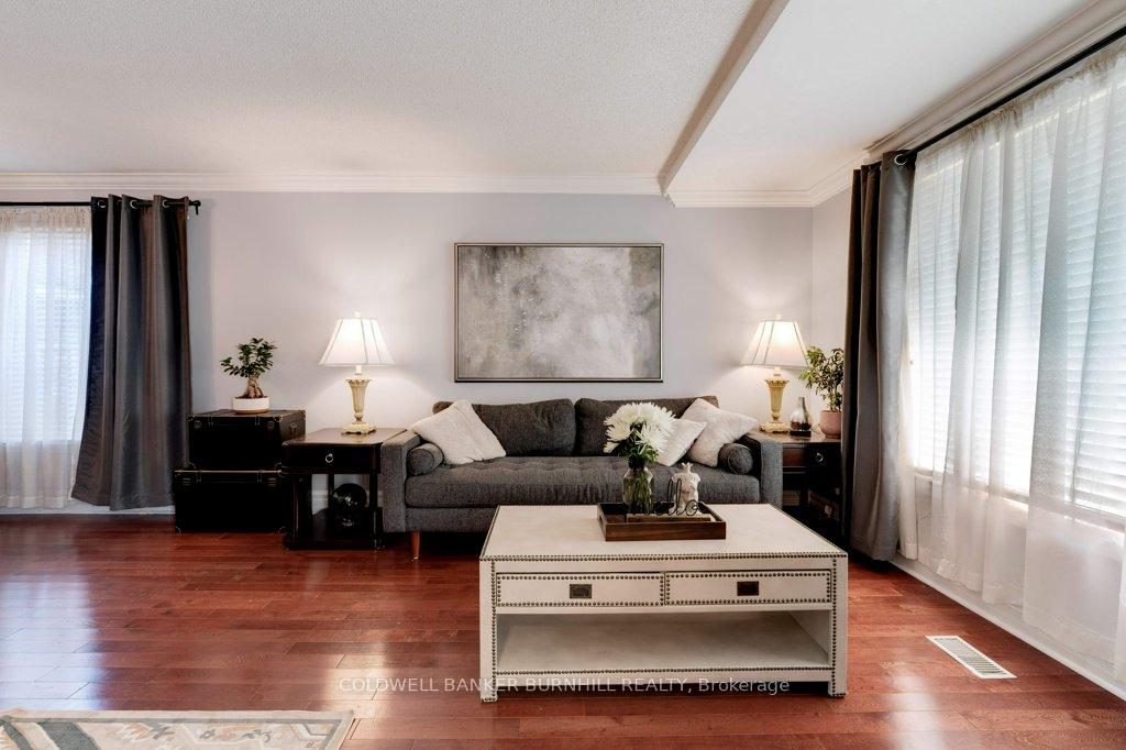 Photo 8 of 27 Pinewoods Drive, Hamilton, Stoney Creek Mountain — HOMEH