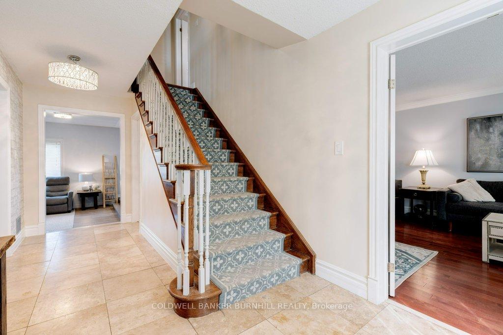 Photo 9 of 27 Pinewoods Drive, Hamilton, Stoney Creek Mountain — HOMEH