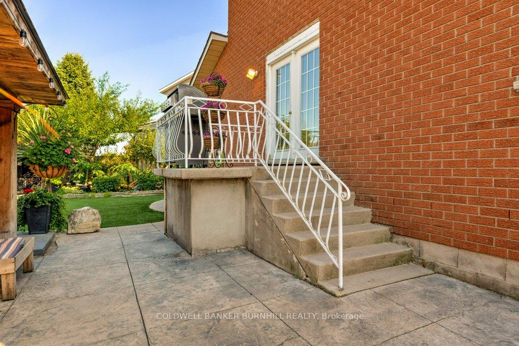 Photo 99 of 27 Pinewoods Drive, Hamilton, Stoney Creek Mountain — HOMEH