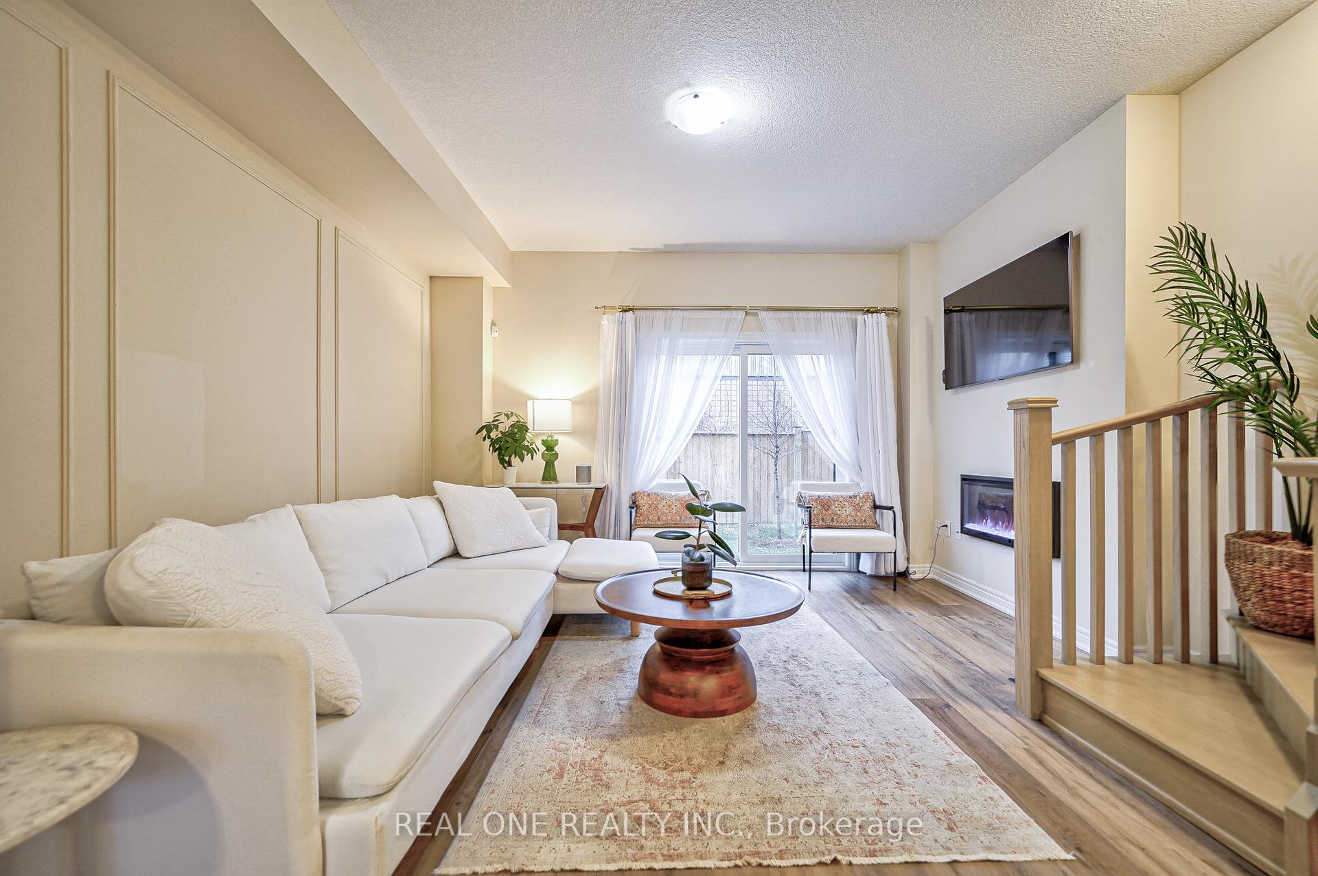 Photo 3 of Unit 10, 527 Shaver Road, Hamilton, Ancaster — HOMEH