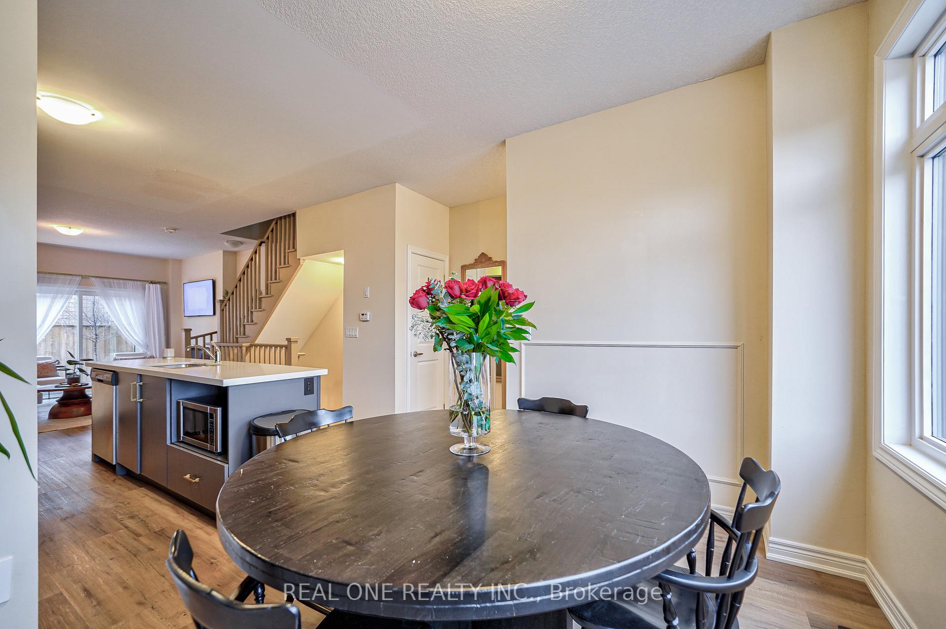 Photo 9 of Unit 10, 527 Shaver Road, Hamilton, Ancaster — HOMEH