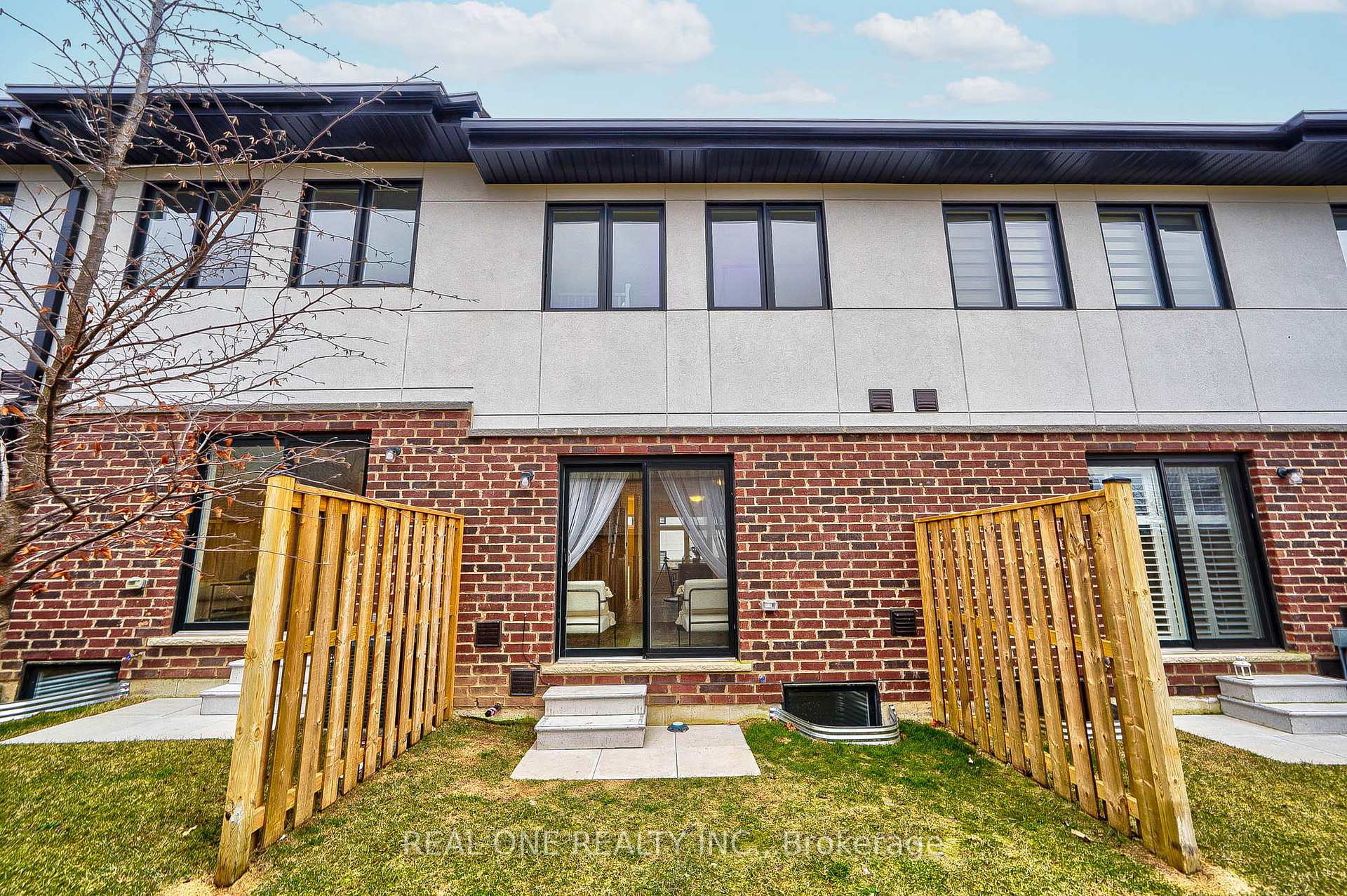 Photo 31 of Unit 10, 527 Shaver Road, Hamilton, Ancaster — HOMEH