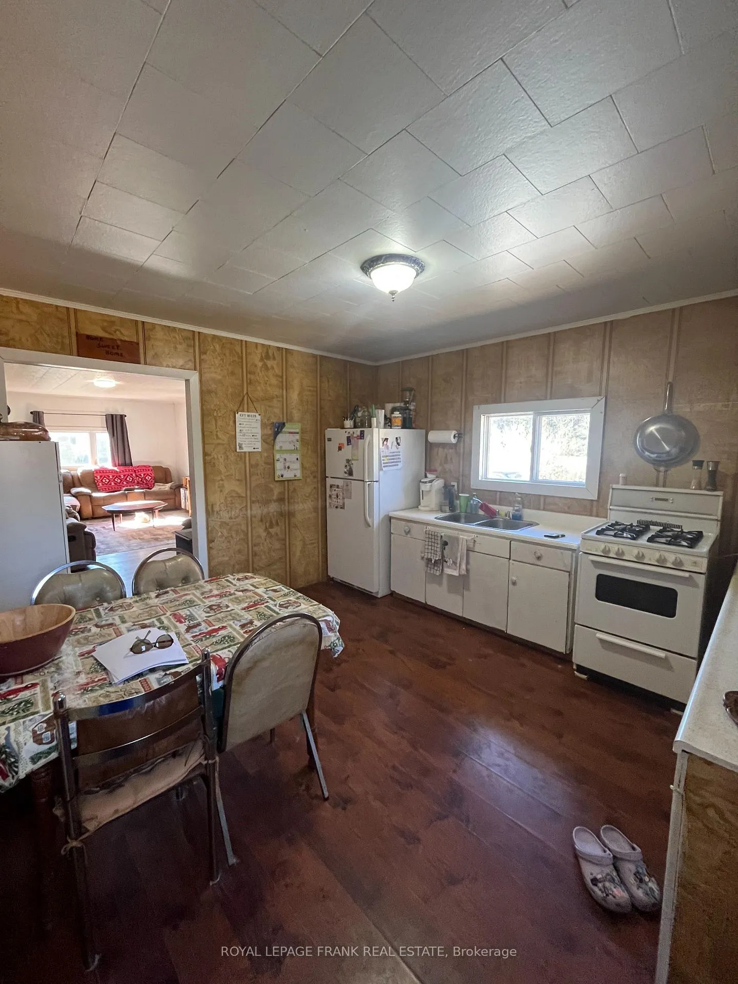 Photo 9 of 27668 Hwy 28, Faraday — HOMEH