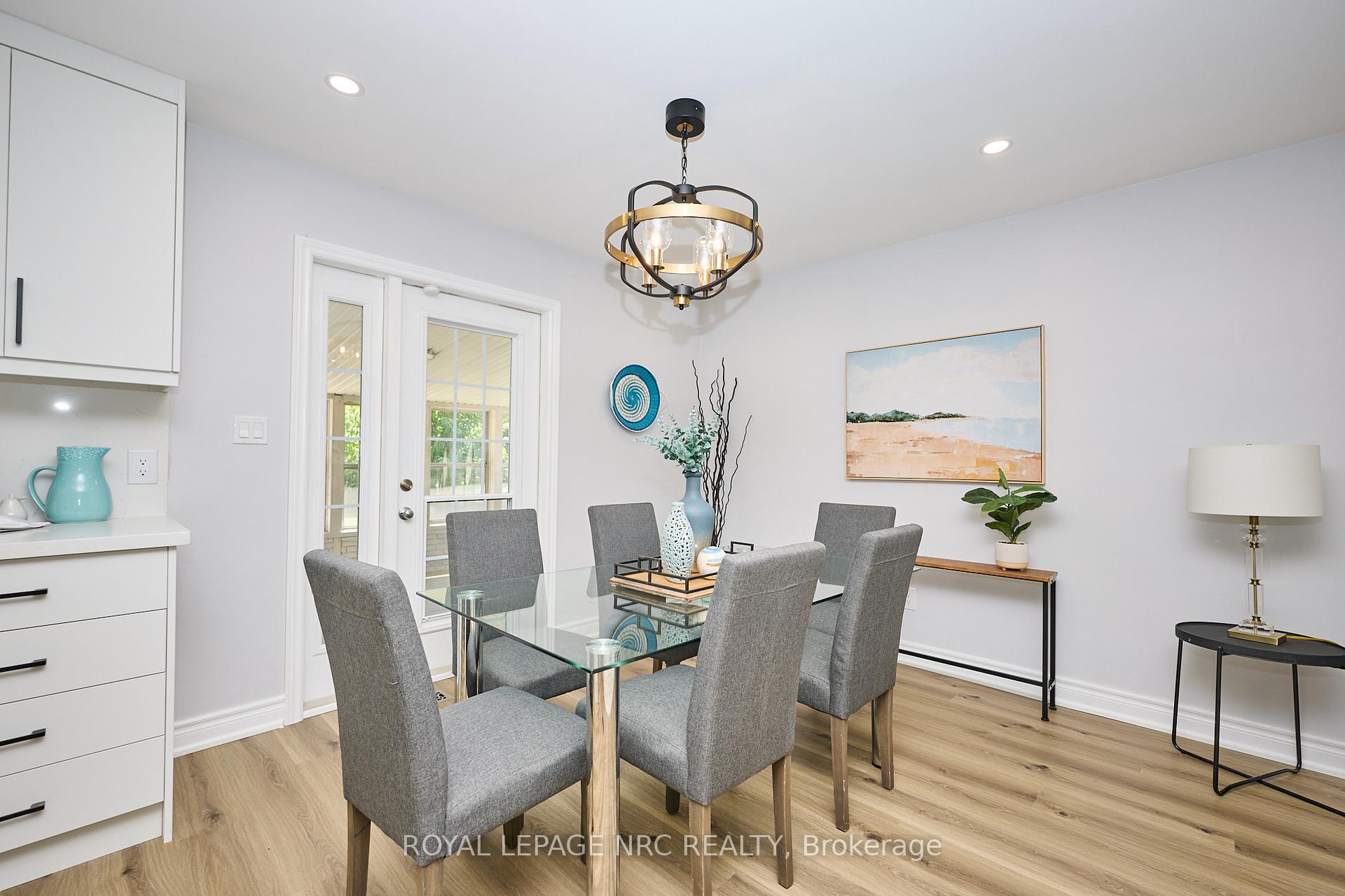Photo 9 of 22 Oakridge Avenue, St. Catharines, Glendale/Glenridge — HOMEH