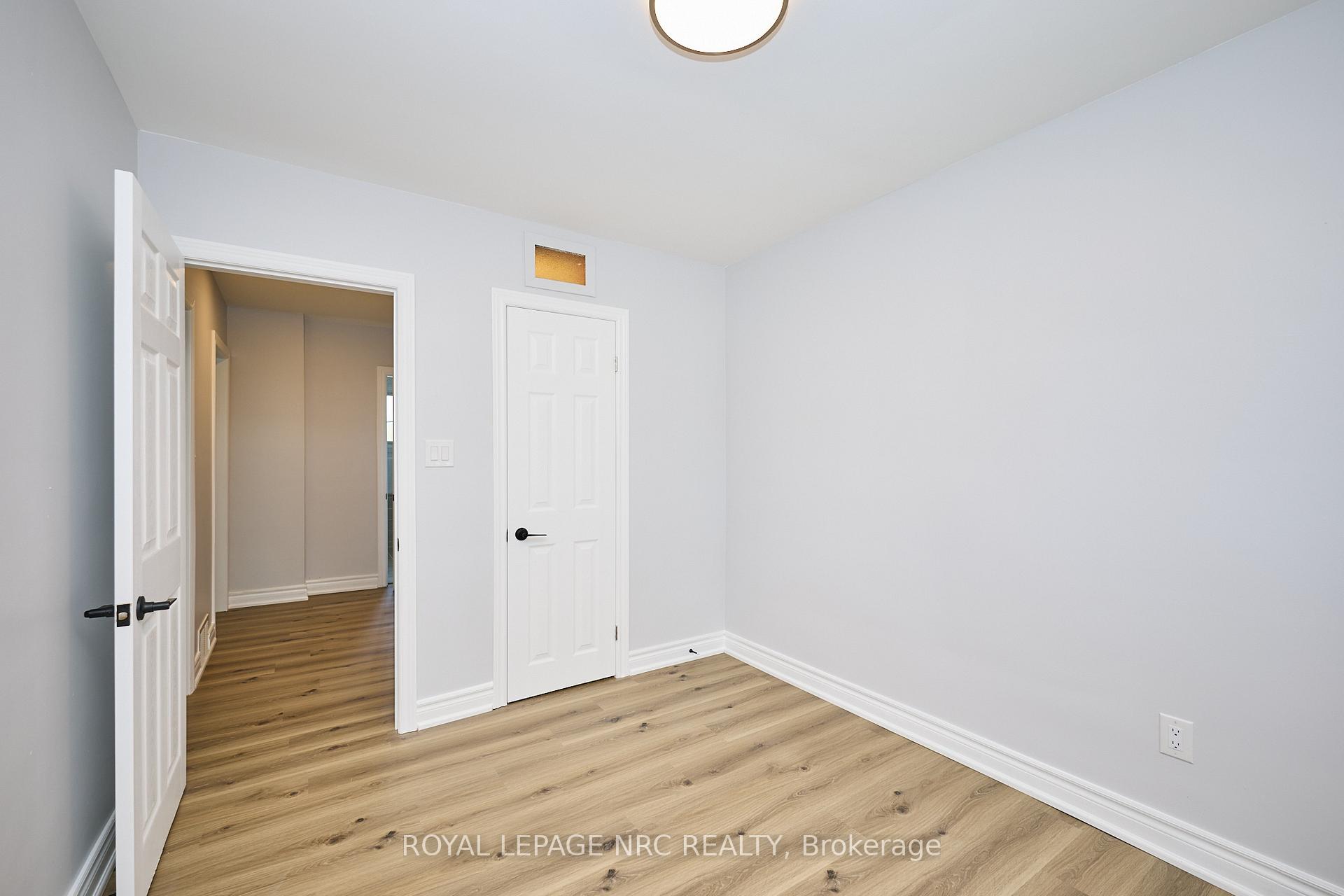 Photo 20 of 22 Oakridge Avenue, St. Catharines, Glendale/Glenridge — HOMEH