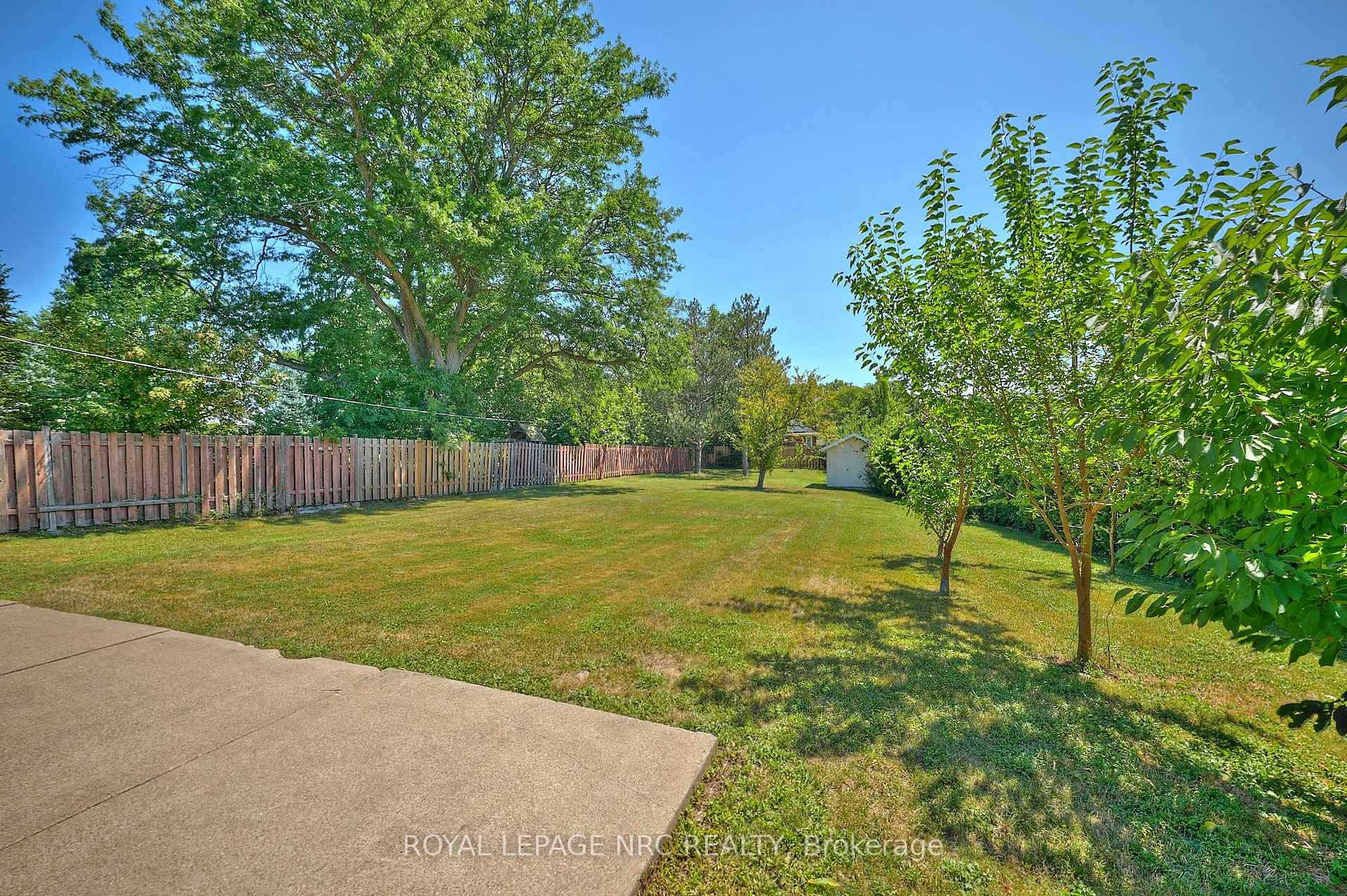 Photo 39 of 22 Oakridge Avenue, St. Catharines, Glendale/Glenridge — HOMEH