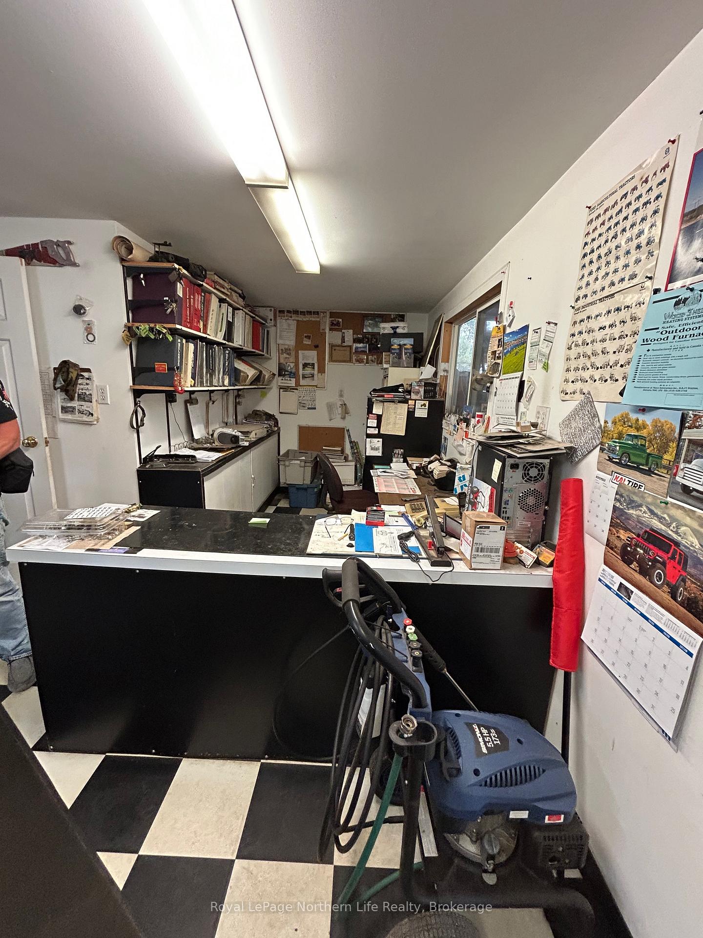 Photo 12 of 970 Highway 522, Powassan — HOMEH