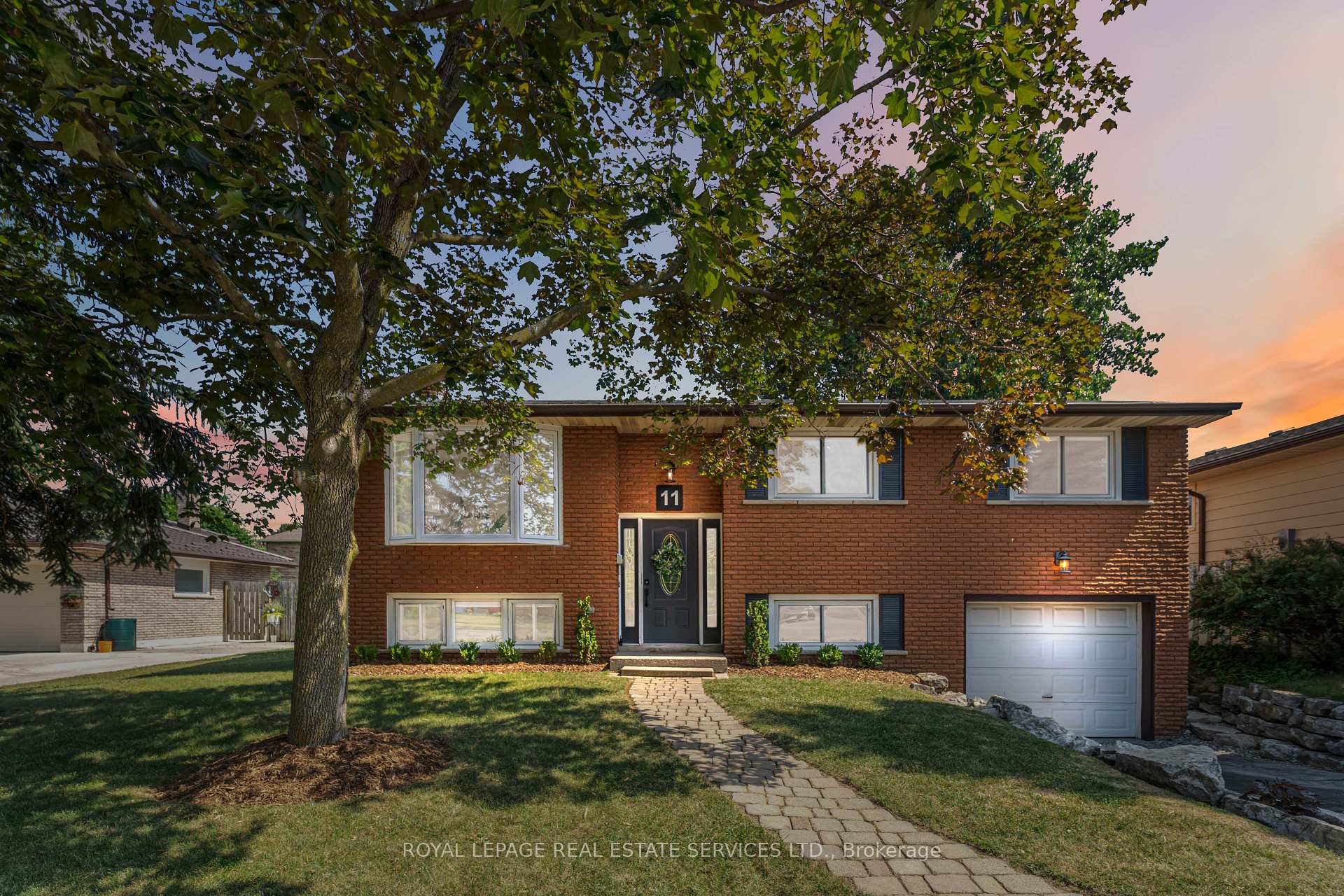 Front of 11 Ashwood Court