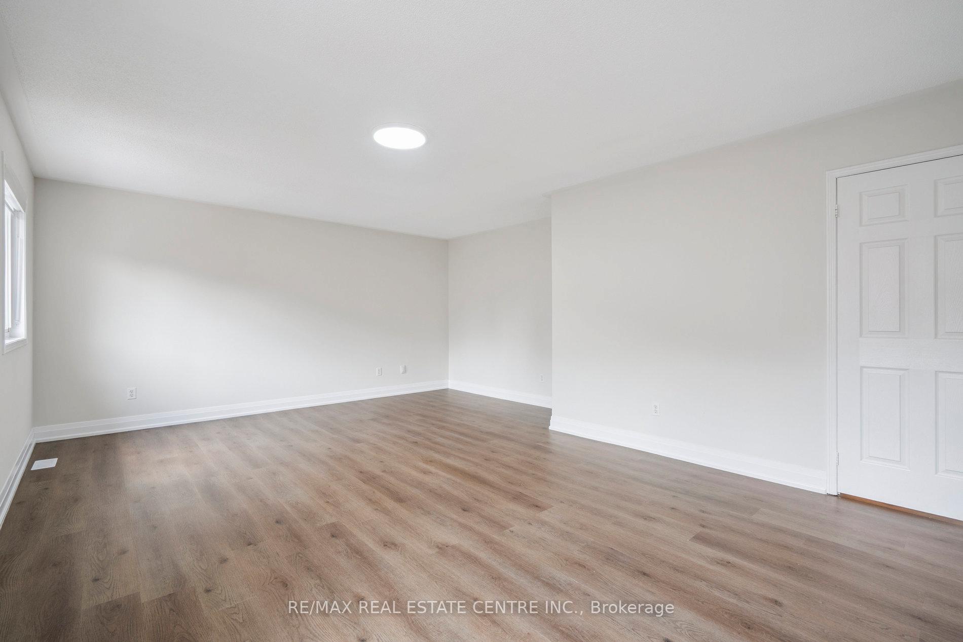 Photo 41 of 39 Four Seasons Circle, Brampton, Fletcher's Meadow — HOMEH