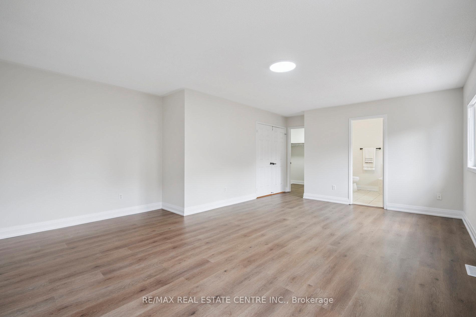 Photo 42 of 39 Four Seasons Circle, Brampton, Fletcher's Meadow — HOMEH