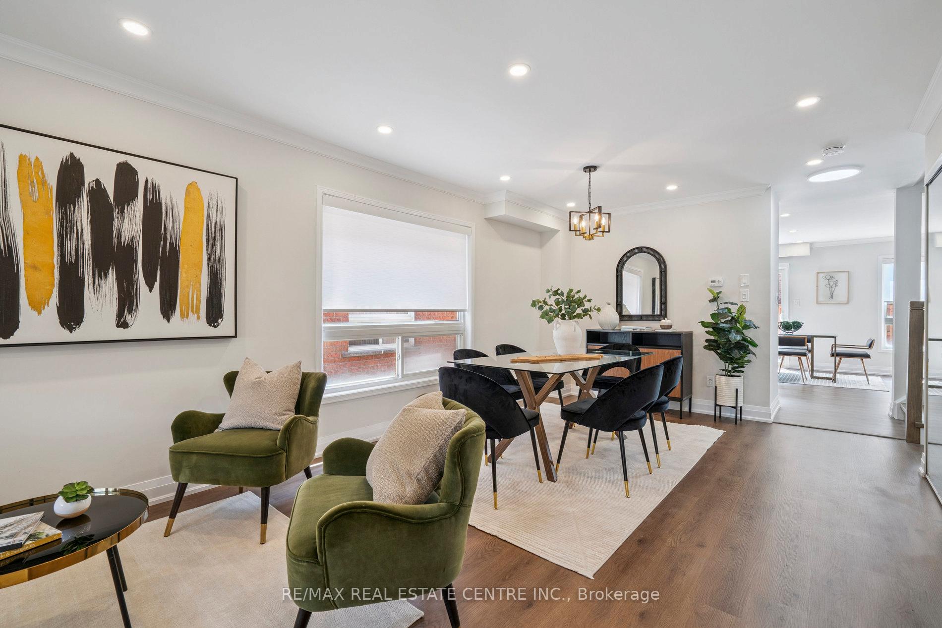 Photo 22 of 39 Four Seasons Circle, Brampton, Fletcher's Meadow — HOMEH