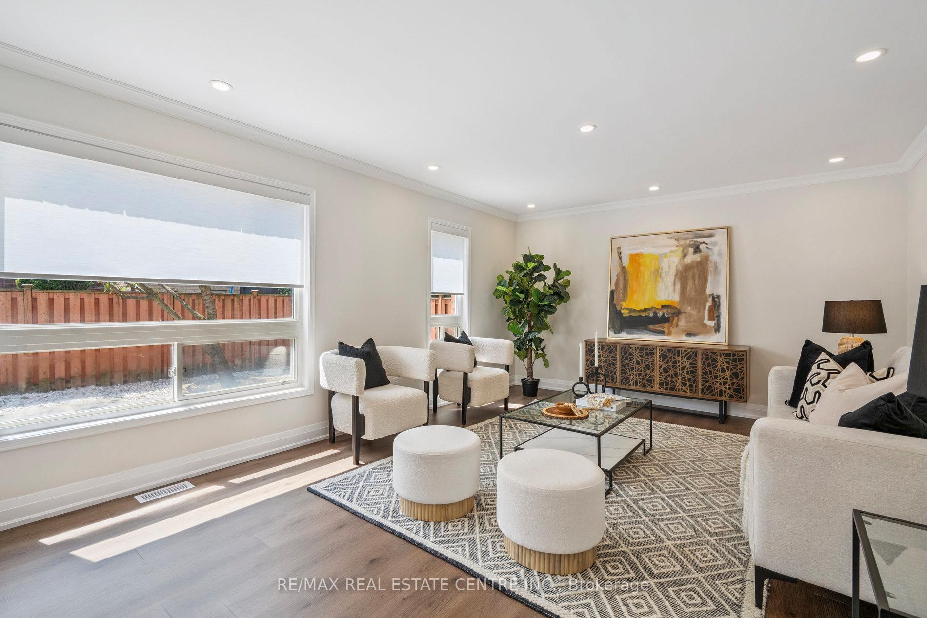 Photo 27 of 39 Four Seasons Circle, Brampton, Fletcher's Meadow — HOMEH