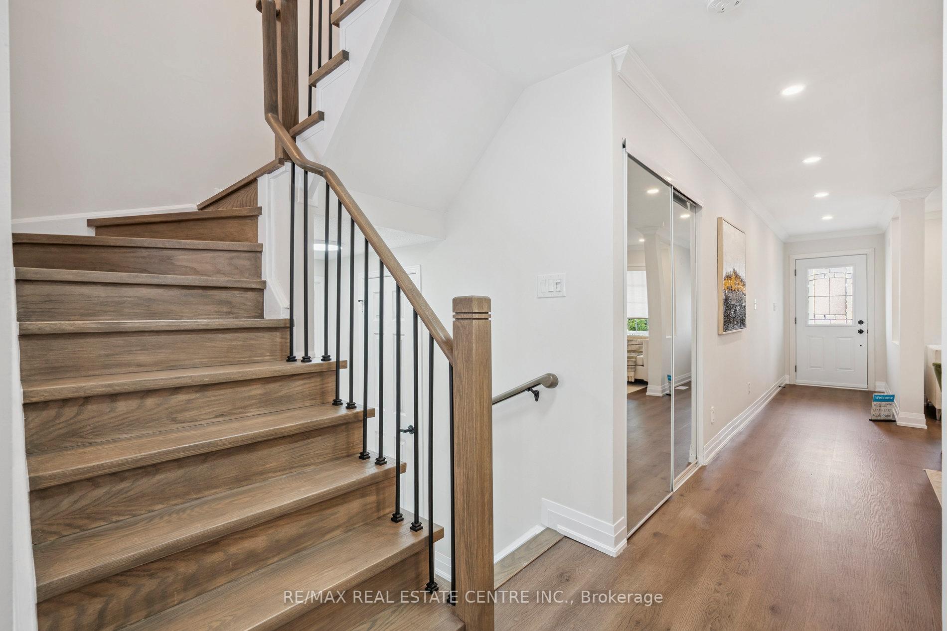 Photo 38 of 39 Four Seasons Circle, Brampton, Fletcher's Meadow — HOMEH