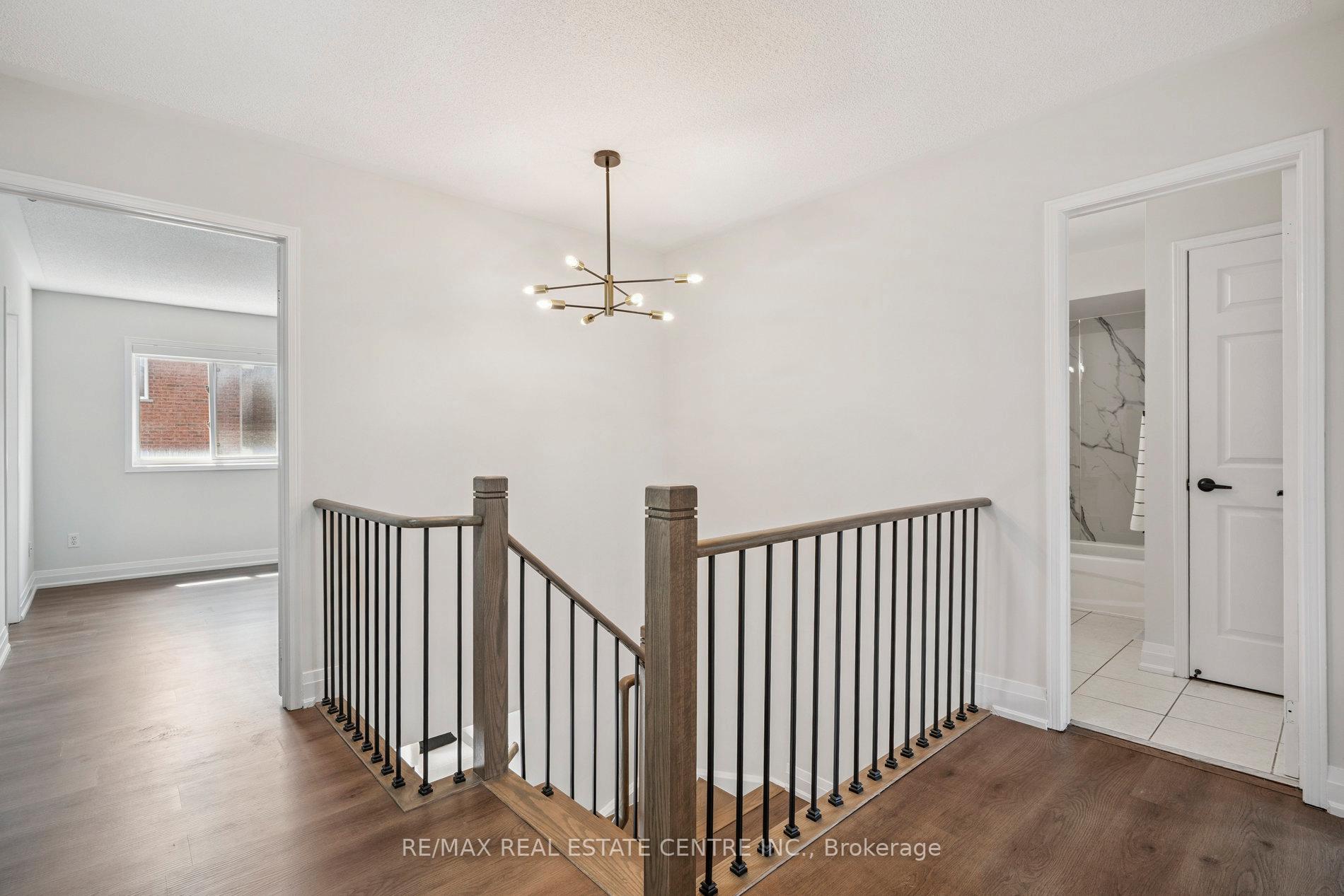 Photo 39 of 39 Four Seasons Circle, Brampton, Fletcher's Meadow — HOMEH