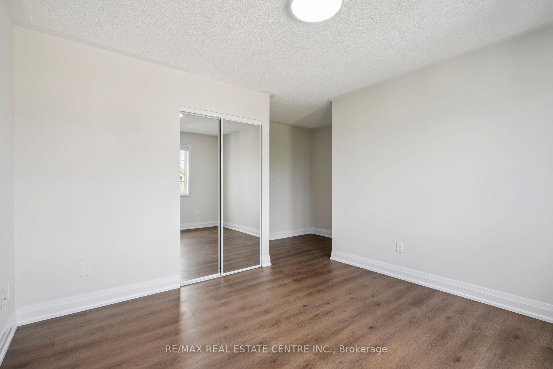 Photo 67 of 39 Four Seasons Circle, Brampton, Fletcher's Meadow — HOMEH