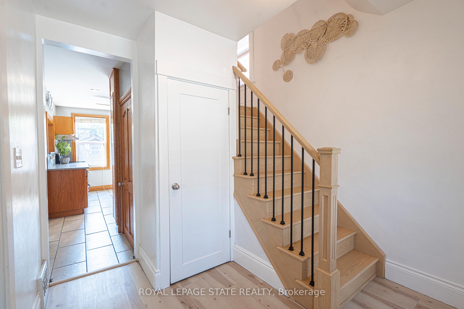 Photo 7 of 36 Spadina Avenue, Hamilton, Stipley — HOMEH