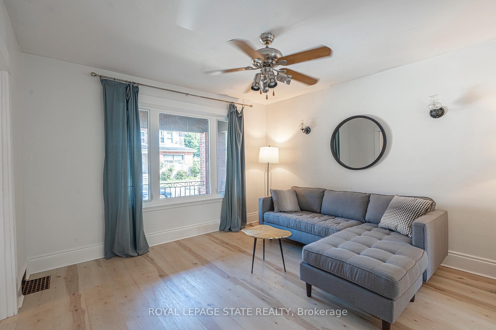 Photo 9 of 36 Spadina Avenue, Hamilton, Stipley — HOMEH