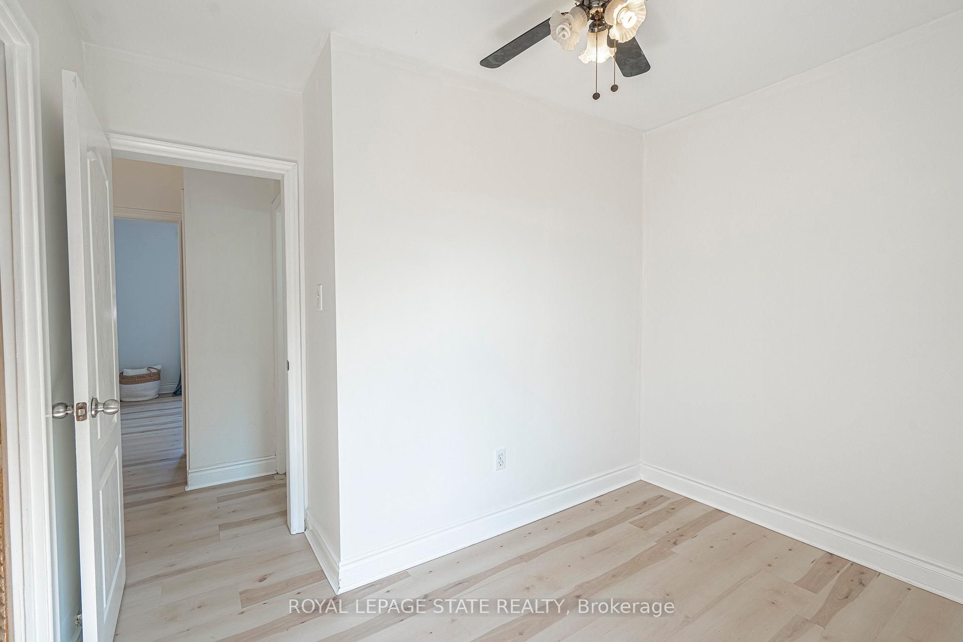 Photo 24 of 36 Spadina Avenue, Hamilton, Stipley — HOMEH