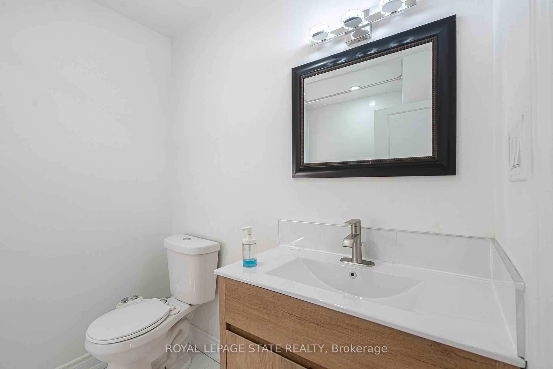 Photo 25 of 36 Spadina Avenue, Hamilton, Stipley — HOMEH