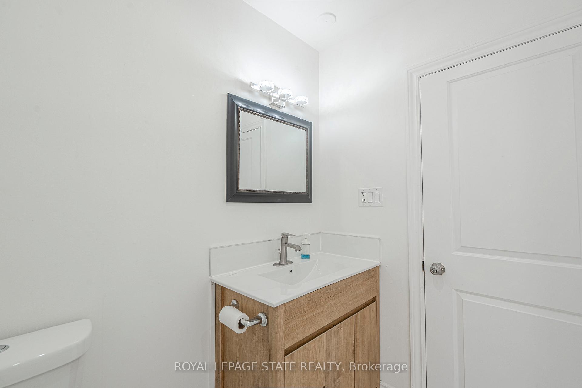 Photo 27 of 36 Spadina Avenue, Hamilton, Stipley — HOMEH