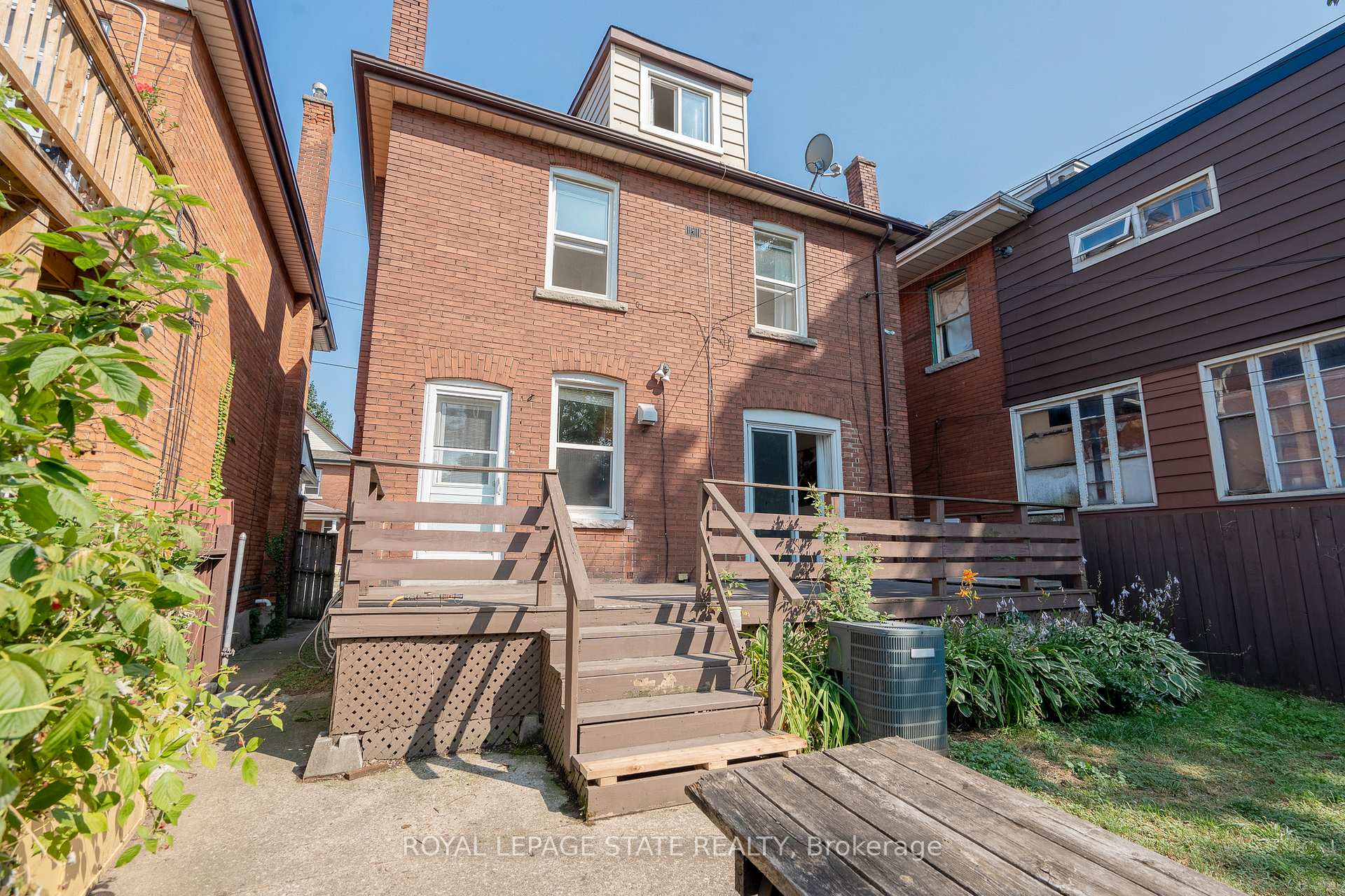 Photo 41 of 36 Spadina Avenue, Hamilton, Stipley — HOMEH