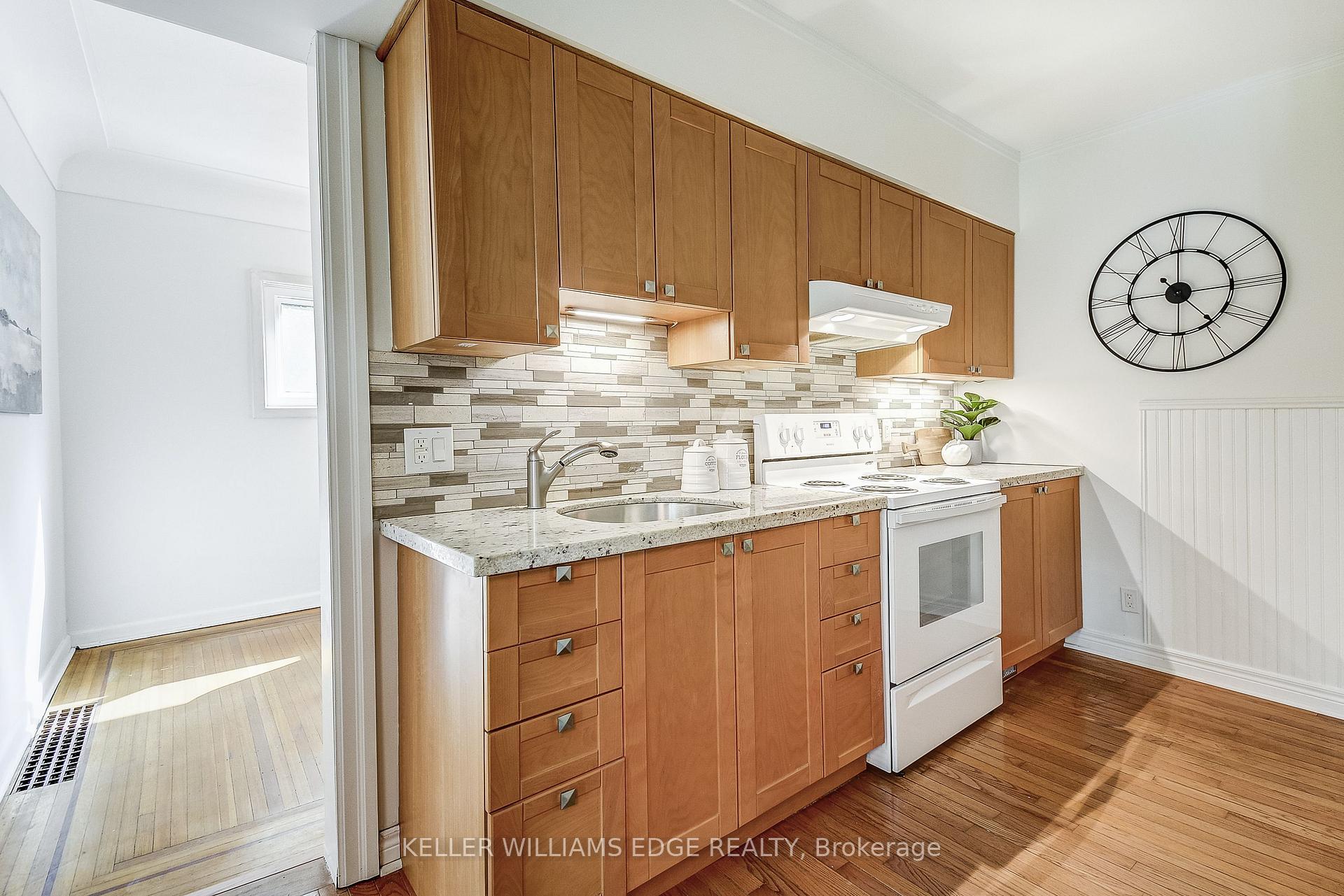 Photo 7 of 79 Mountain Avenue, Hamilton, Kirkendall — HOMEH