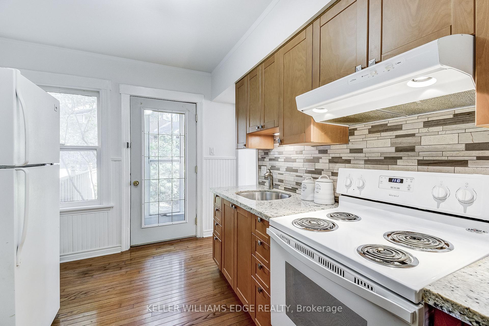 Photo 9 of 79 Mountain Avenue, Hamilton, Kirkendall — HOMEH