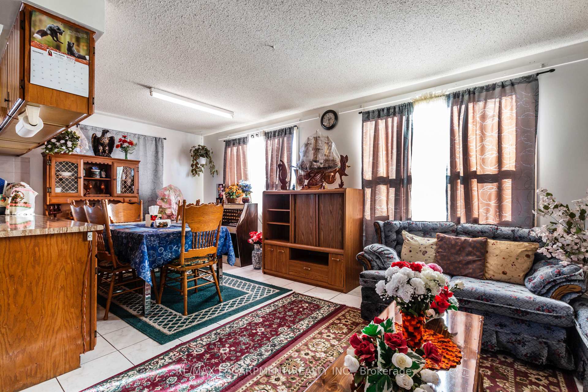 Photo 17 of 1295 Cannon Street E, Hamilton, Crown Point — HOMEH
