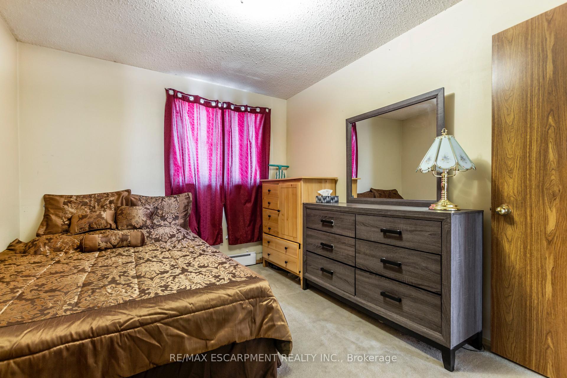 Photo 65 of 1295 Cannon Street E, Hamilton, Crown Point — HOMEH