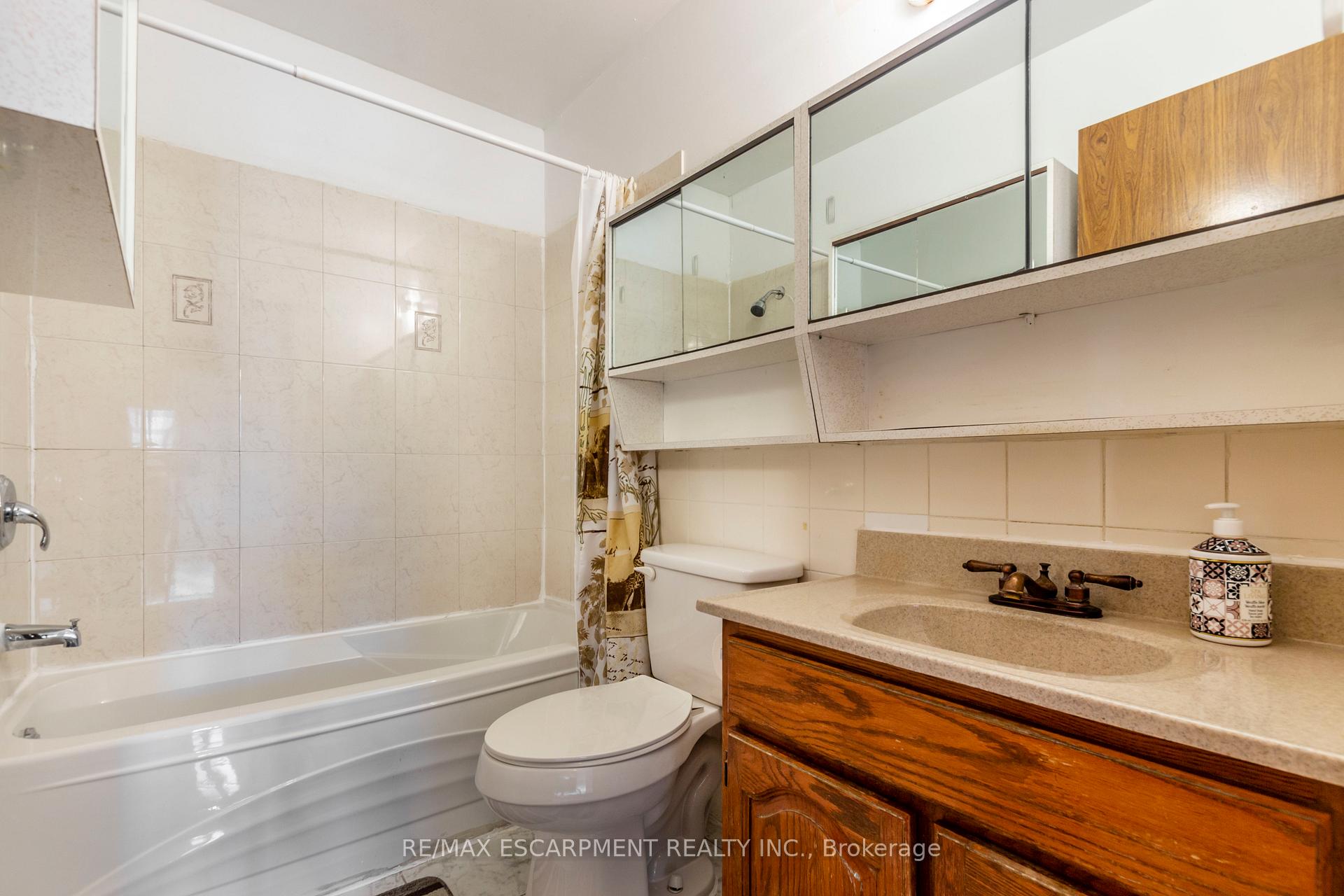 Photo 68 of 1295 Cannon Street E, Hamilton, Crown Point — HOMEH