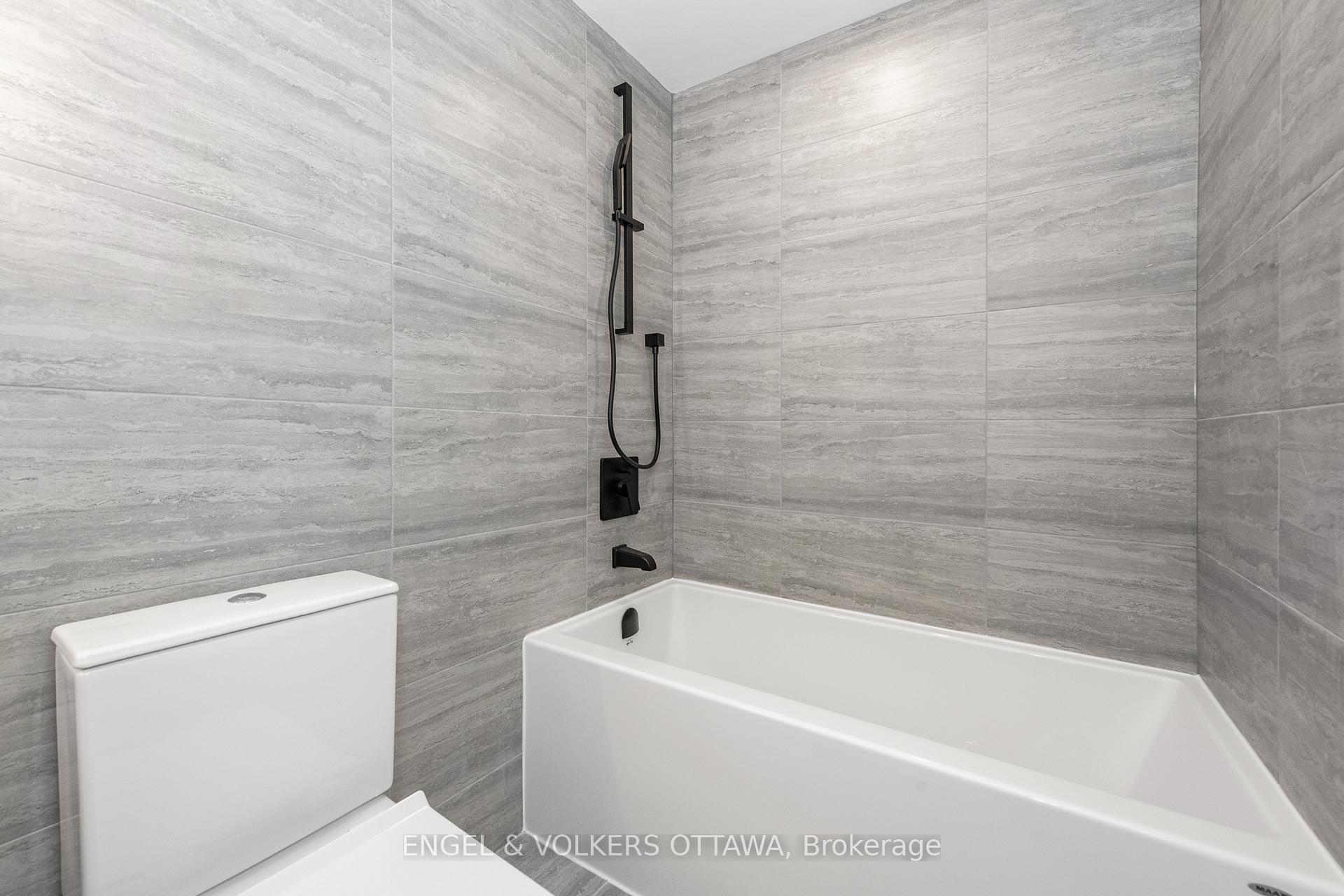 Photo 1 of Unit 810, 10 James Street, Ottawa, Ottawa Centre — HOMEH