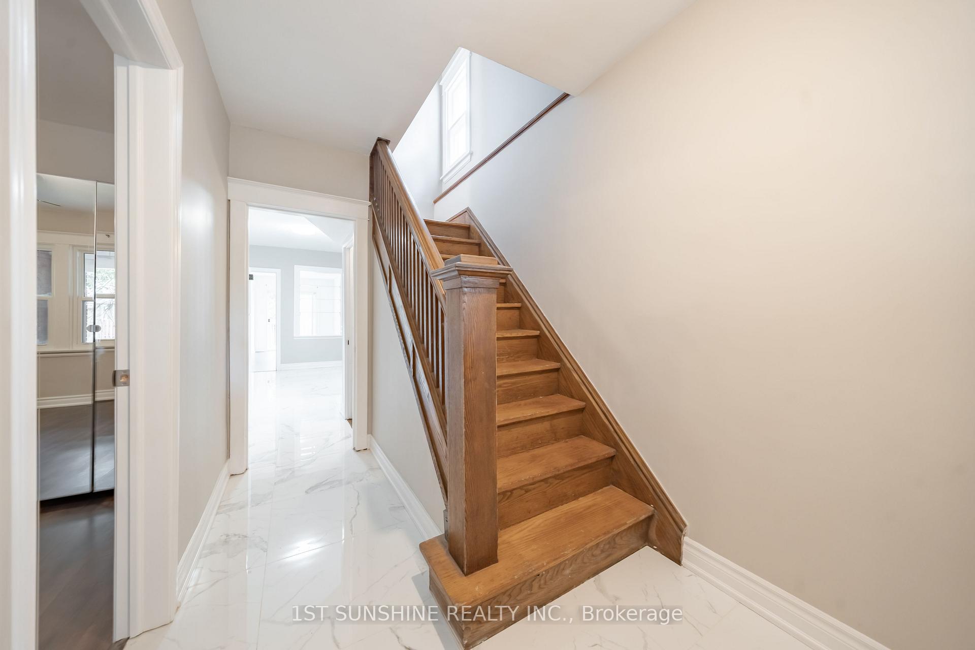 Photo 3 of 1111 King Street W, Hamilton, Westdale — HOMEH