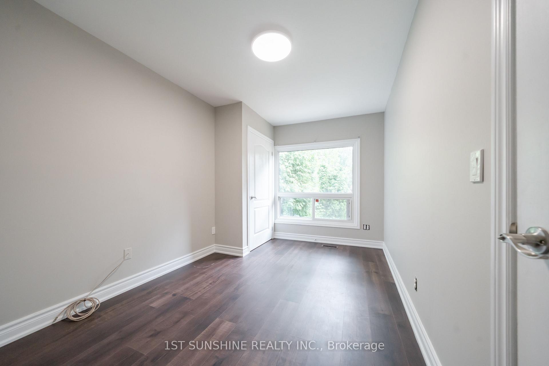 Photo 14 of 1111 King Street W, Hamilton, Westdale — HOMEH