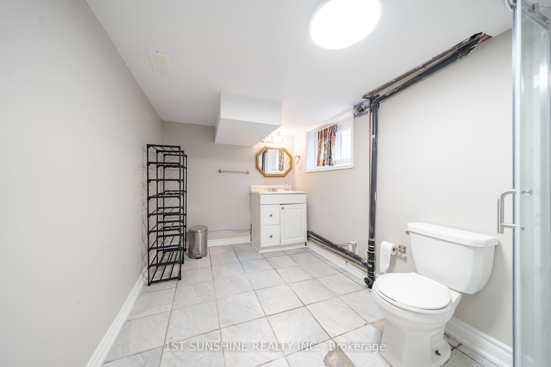 Photo 16 of 1111 King Street W, Hamilton, Westdale — HOMEH