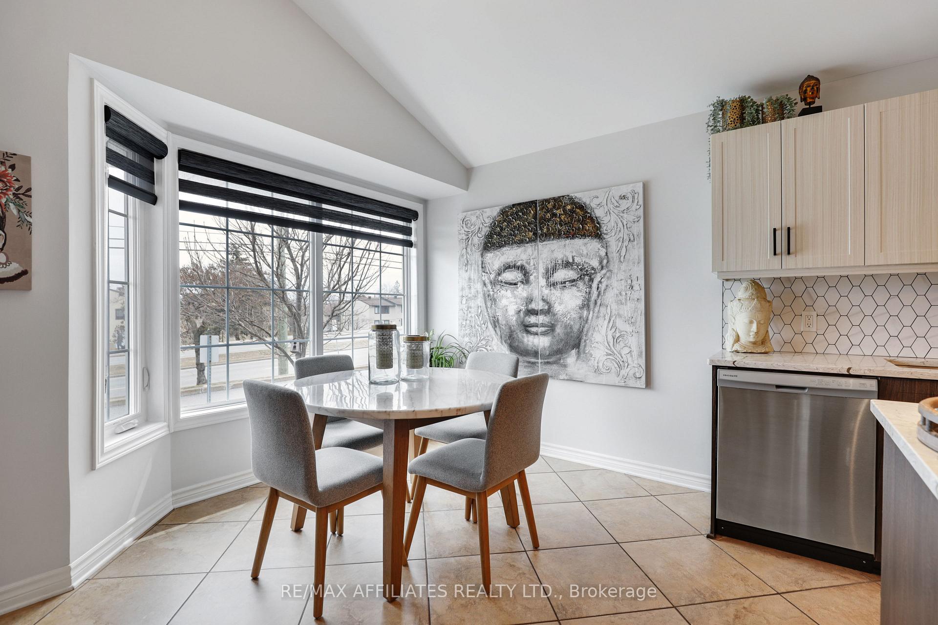 Photo 7 of 1228 Foxborough Private, Ottawa, Beaconwood — HOMEH