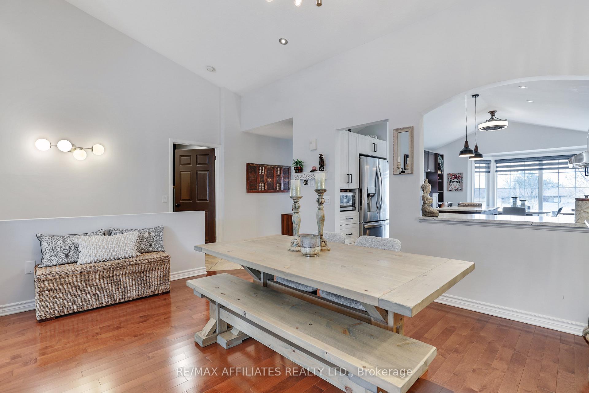 Photo 20 of 1228 Foxborough Private, Ottawa, Beaconwood — HOMEH