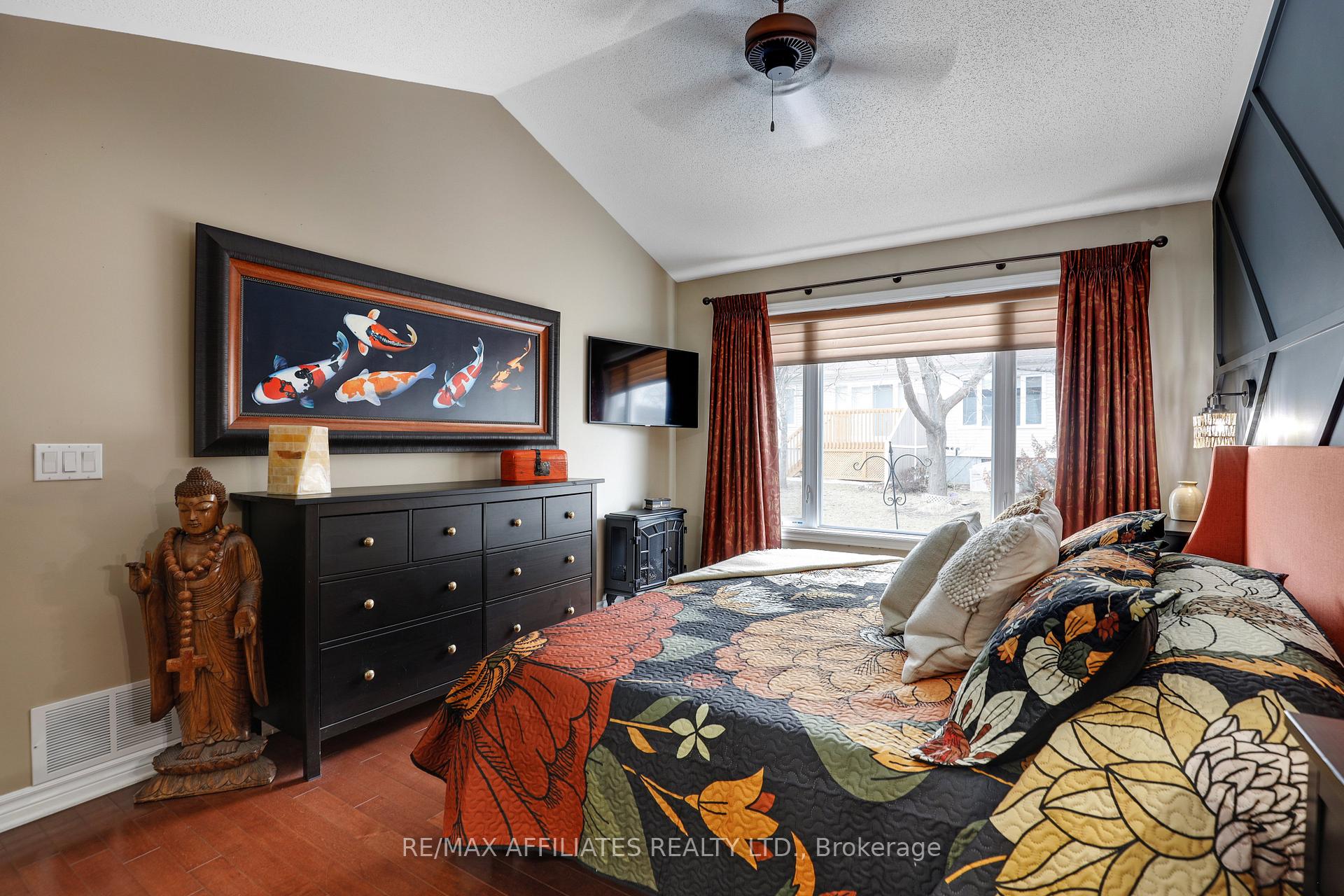 Photo 30 of 1228 Foxborough Private, Ottawa, Beaconwood — HOMEH