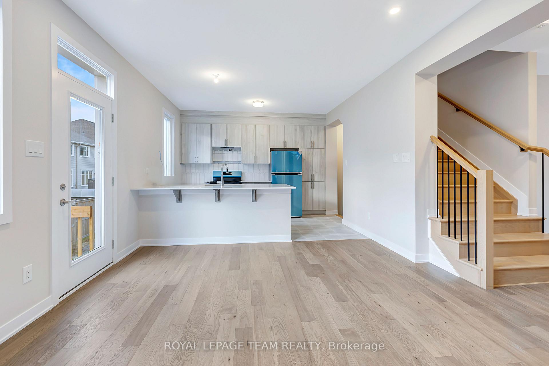 Photo 9 of 614 Expansion Road, Ottawa, Barrhaven - Half Moon Bay — HOMEH