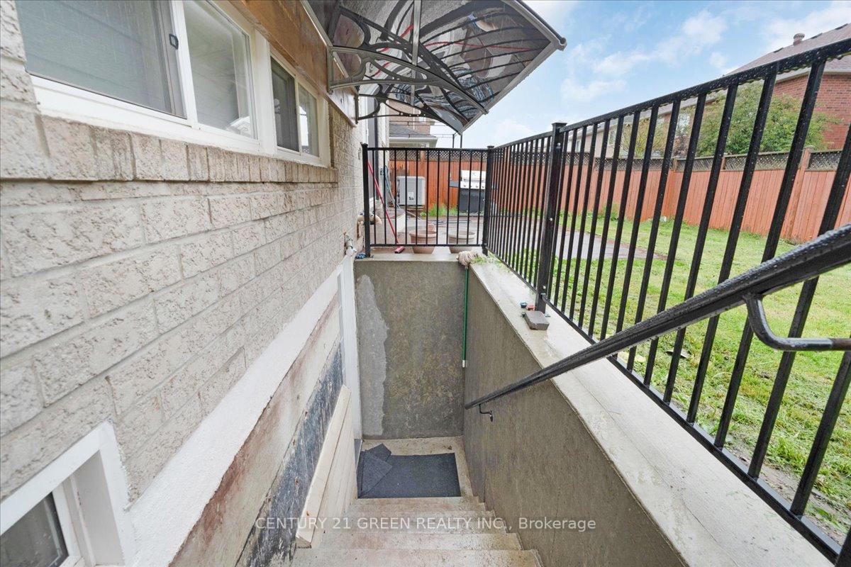 Photo 30 of 5 Teston Street, Brampton, Fletcher's Meadow — HOMEH