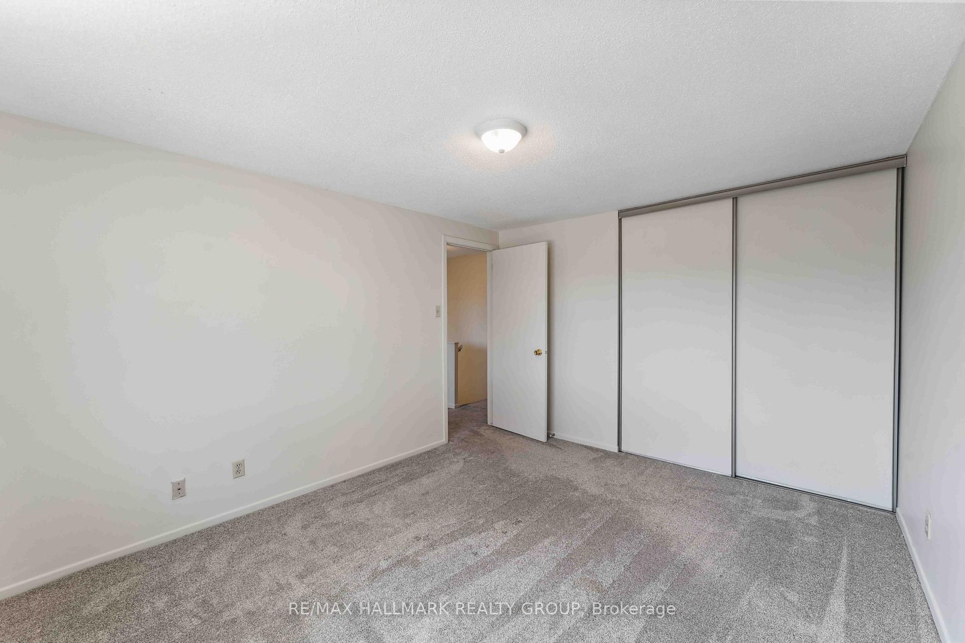 Photo 35 of Unit E, 422 Moodie Drive E, Ottawa, Westcliffe Estates — HOMEH