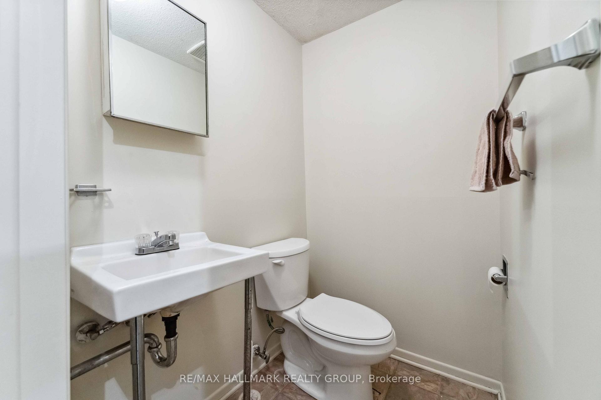 Photo 61 of Unit E, 422 Moodie Drive E, Ottawa, Westcliffe Estates — HOMEH