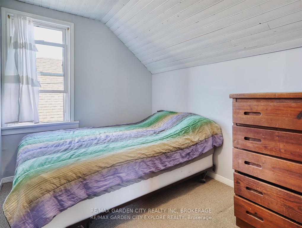 Photo 75 of 18 St. Peter Street, St. Catharines, Burleigh Hill — HOMEH