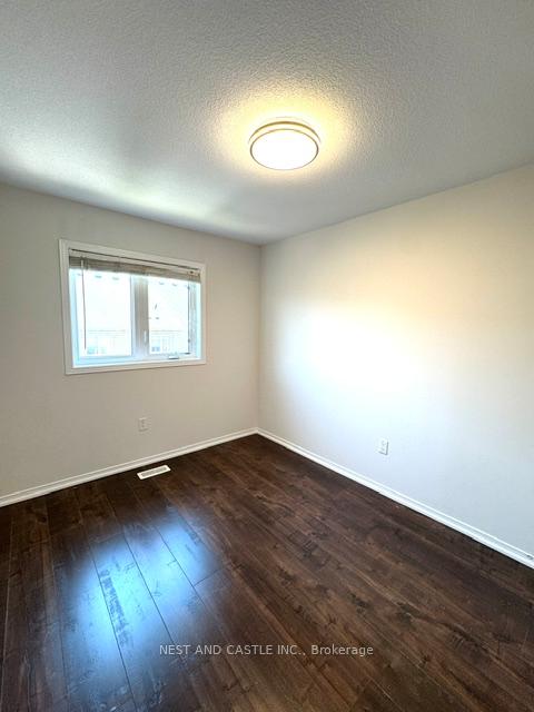 Photo 6 of Unit 26, 170 Palacebeach Trail, Hamilton, Lakeshore — HOMEH