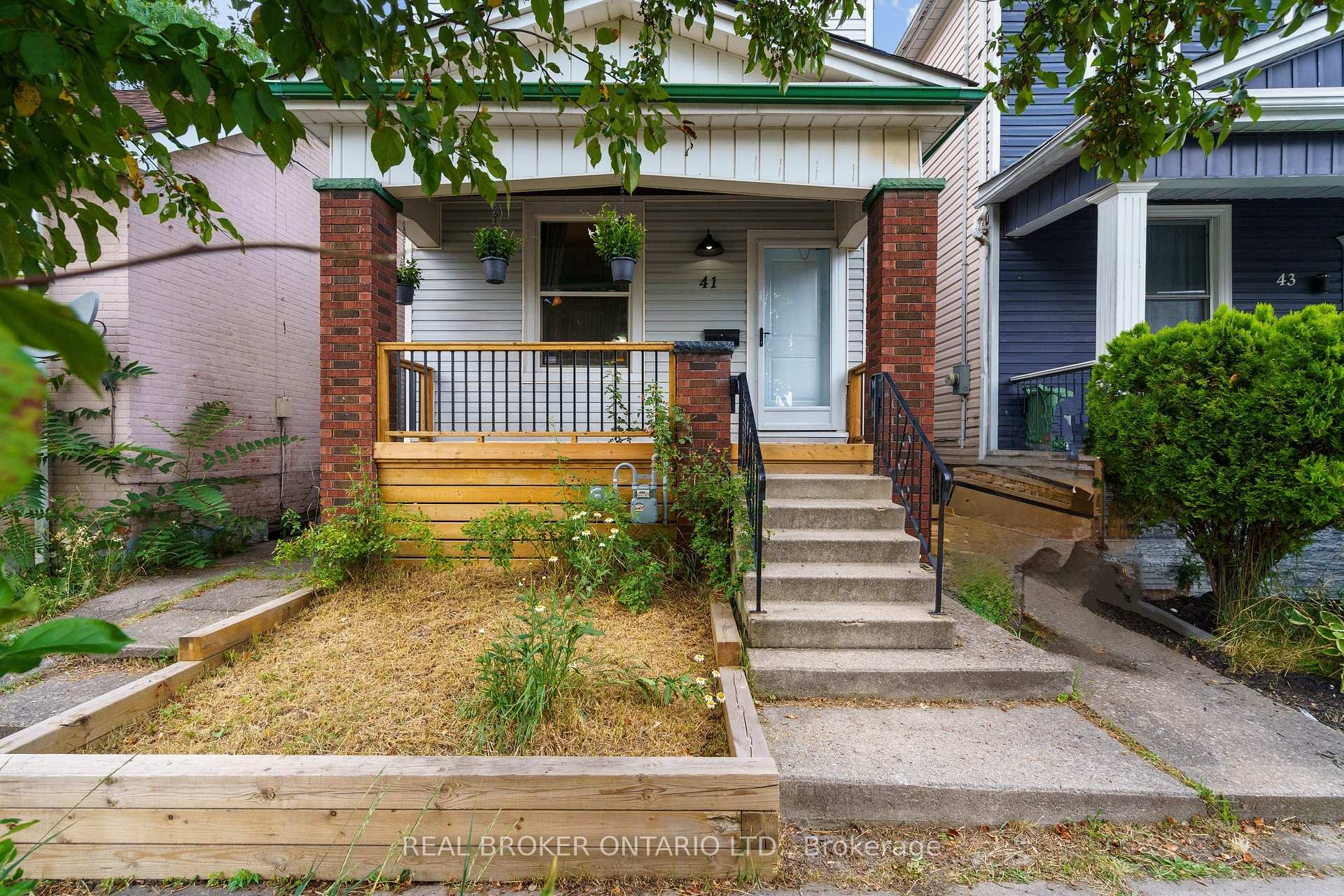 Photo 2 of 41 Princess Street, Hamilton, Gibson — HOMEH