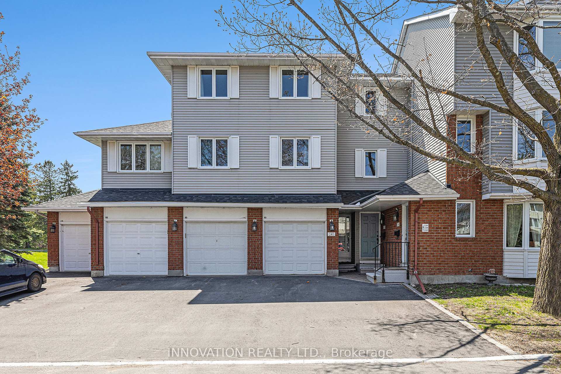 Photo 2 of Unit 2, 238 Harriot Private, Ottawa, Hunt Club Park/Greenboro — HOMEH
