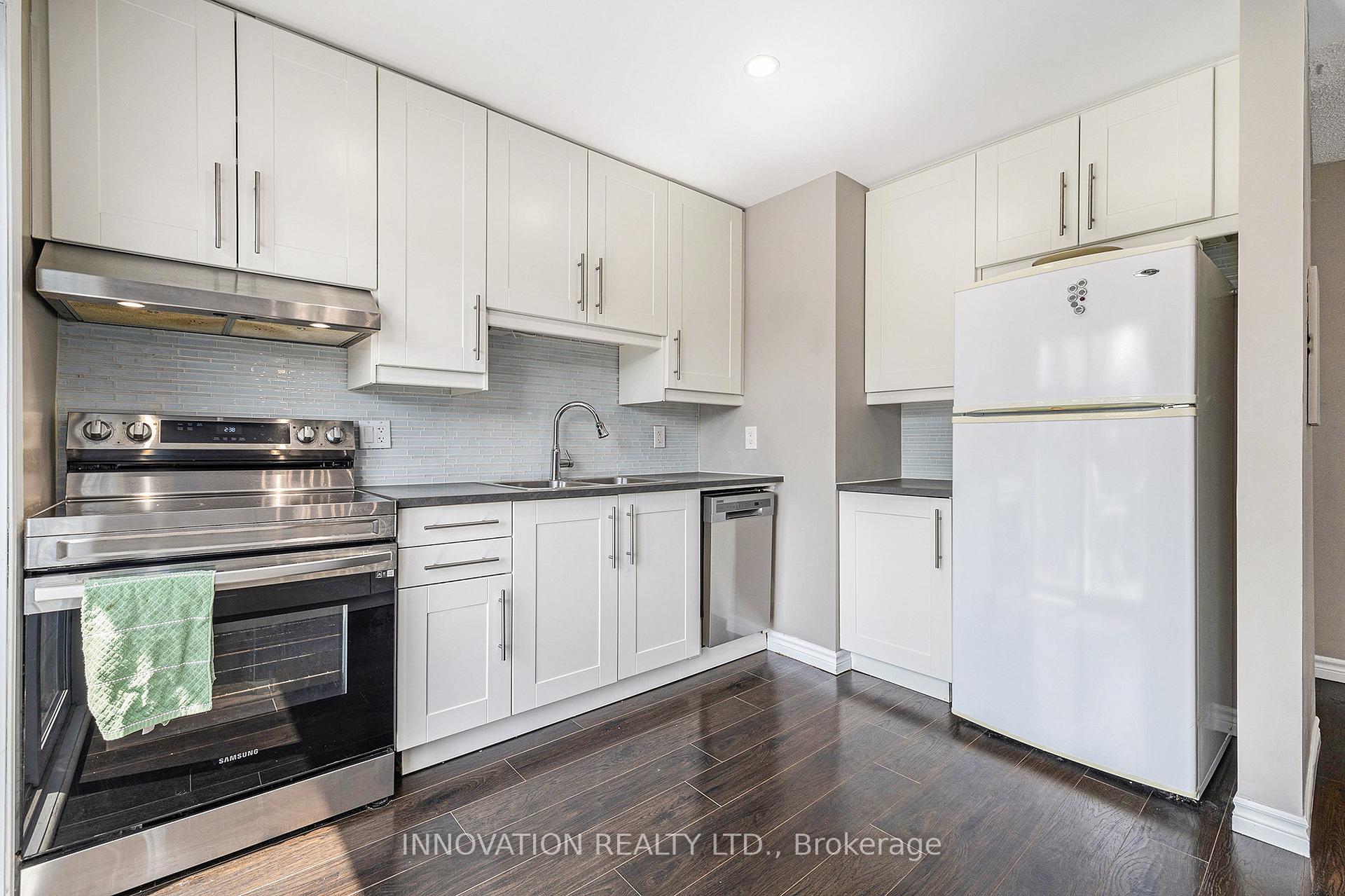 Photo 10 of Unit 2, 238 Harriot Private, Ottawa, Hunt Club Park/Greenboro — HOMEH