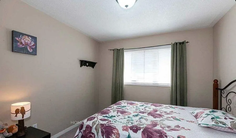 Photo 9 of 36 Bramcedar Crescent, Brampton, Northwest Sandalwood Parkway — HOMEH